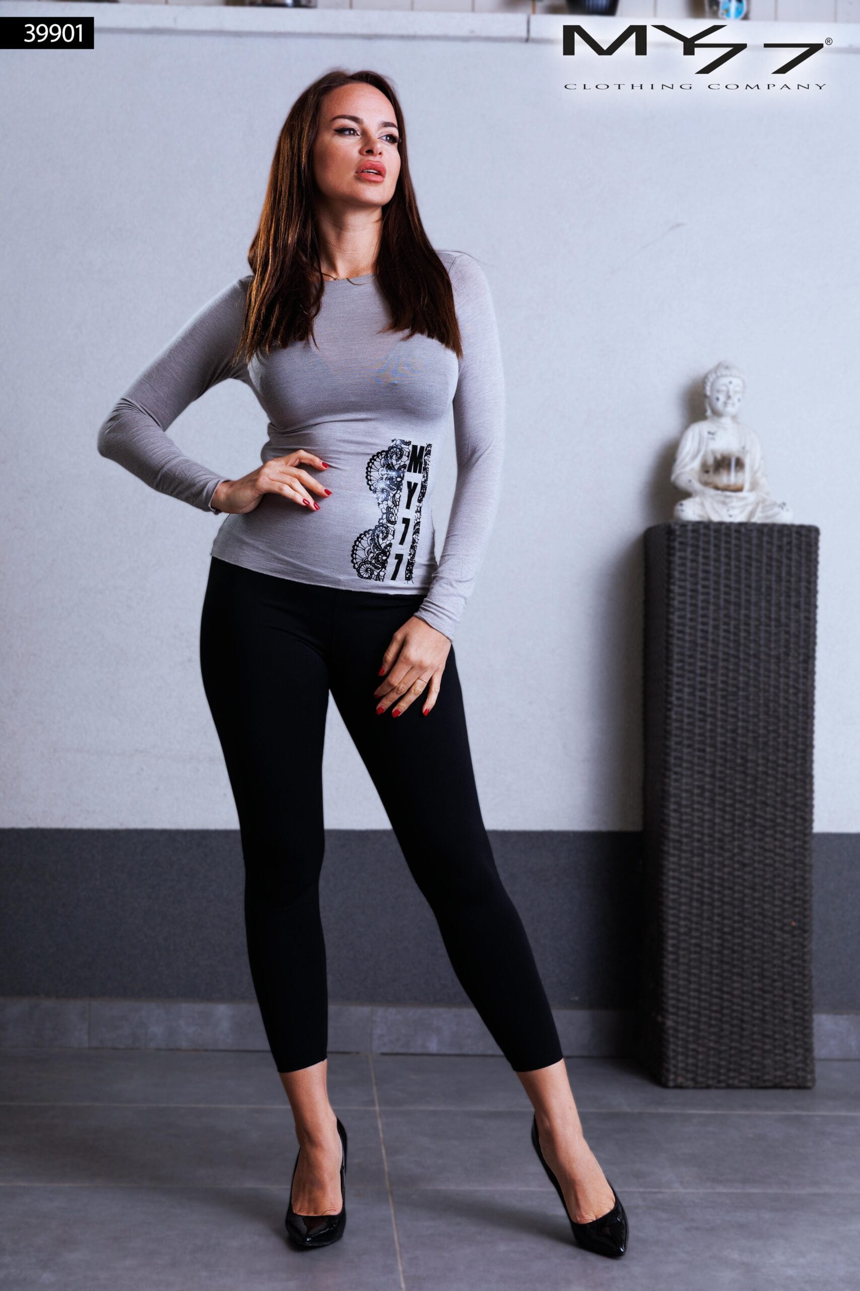 39901 – MY77 Szürke hosszú ujjú felső oldalsó csipkemintával