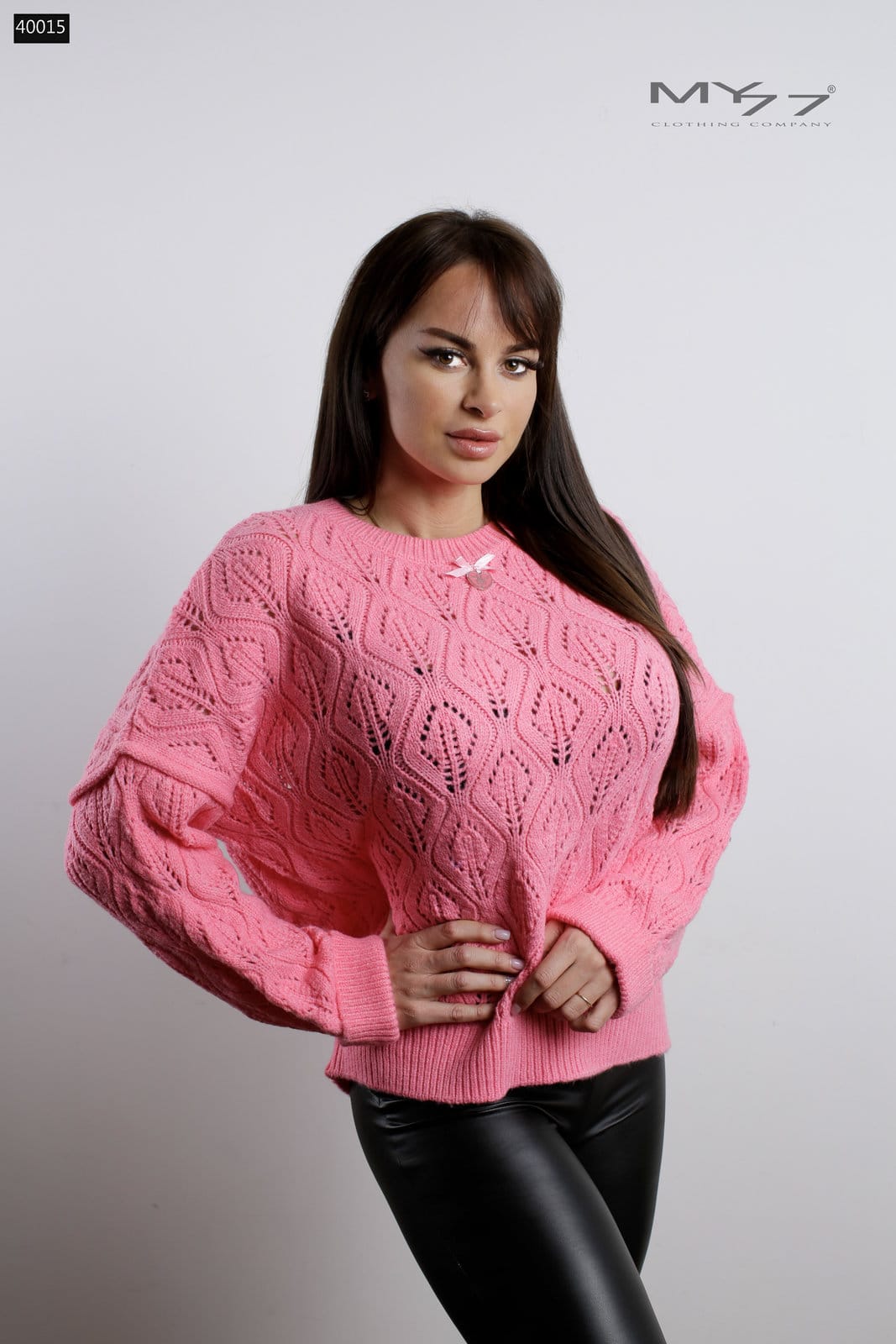 MY77 – Rózsaszín, mintás kötött pulóver